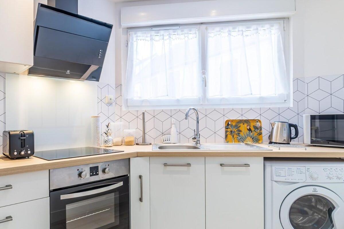 Blue Sky Cottage Near Cdg Airport ル・メニル＝アムロ エクステリア 写真